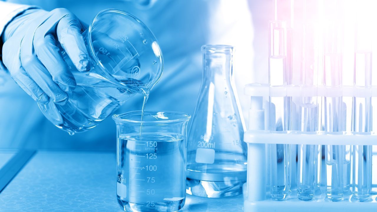 Elaboración de una Solución de Minoxidil y Pantenol para el Tratamiento de la Alopecia